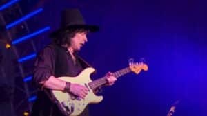 “La habitación daba vueltas, no podía levantarme” : a sus 80 años, un debilitado Ritchie Blackmore explica por qué no puede subirse al escenario en estos momentos