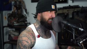 Alex Terrible (Slaughter To Prevail) reinterpreta con brutalidad la provocadora God Is A Weapon de Falling In Reverse