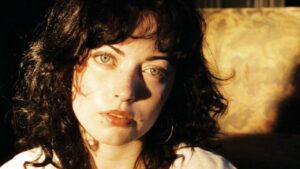 “Ella es el futuro”: Violet Grohl (19) firma con Republic Records y arranca su carrera en solitario